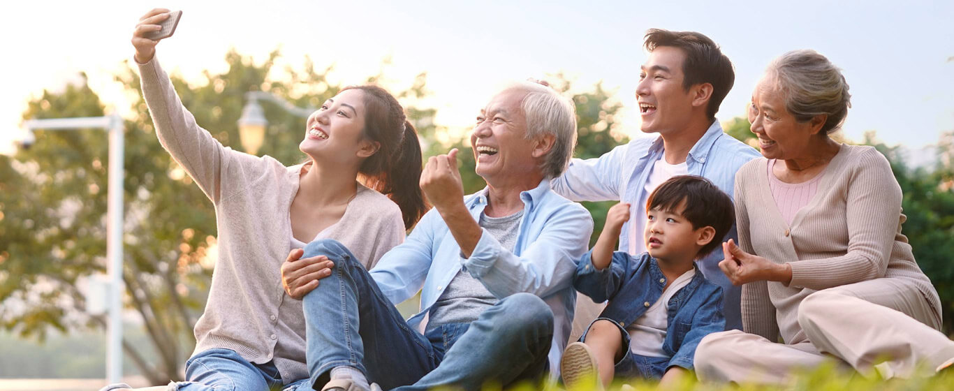 Duy trì kết nối xã hội và các thói quen tốt. Ảnh: Internet
