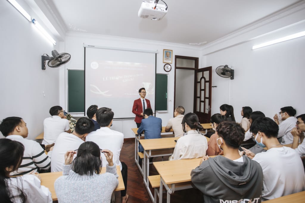 Môi trường học tập nghiêm túc. Ảnh: Internet