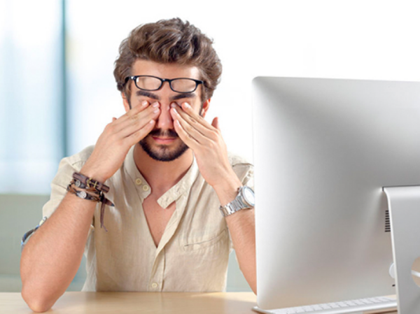 Các bài tập đơn giản giúp mắt cảm thấy dễ chịu. Ảnh: Internet
