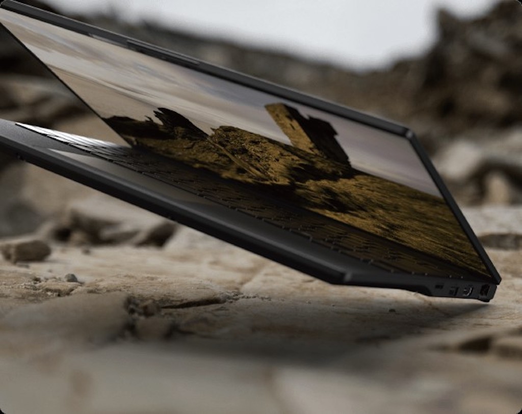 Fujitsu FMV UX-K3 – Laptop 14 inch nhẹ nhất thế giới