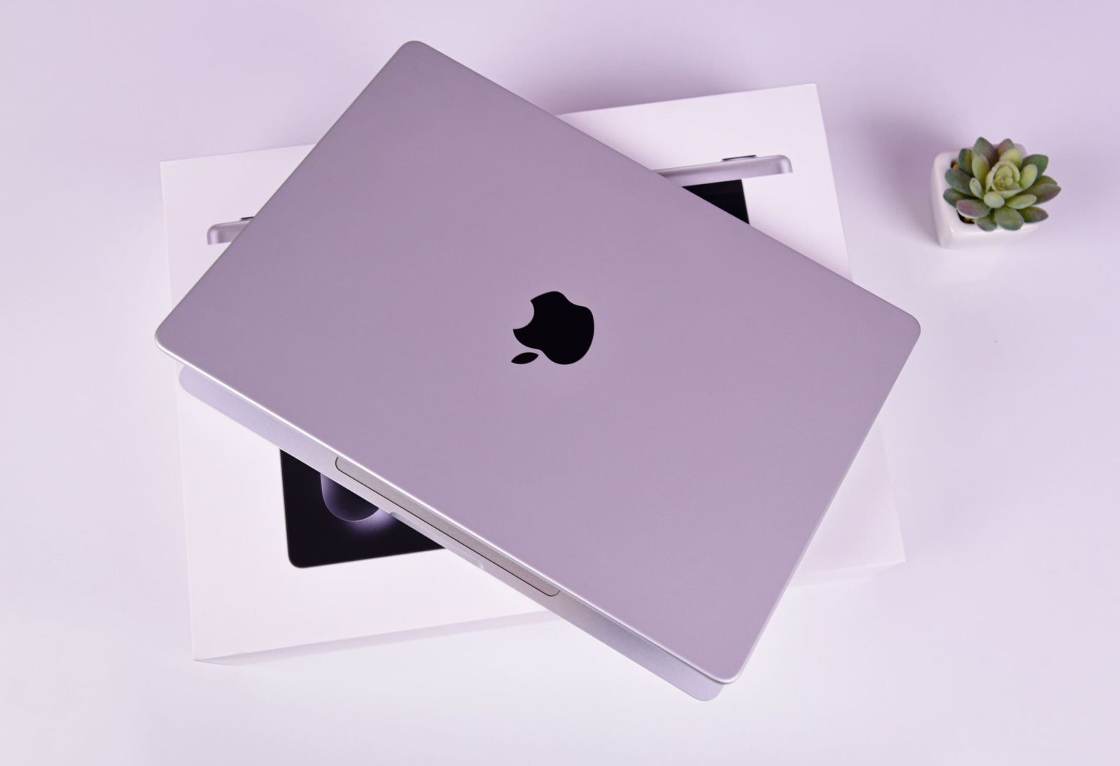 MacBook giá rẻ chạy chip iPhone tham vọng mới của Apple