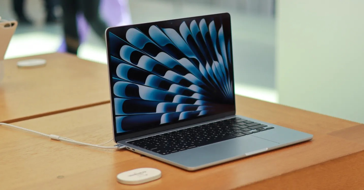 MacBook giá rẻ chạy chip iPhone tham vọng mới của Apple