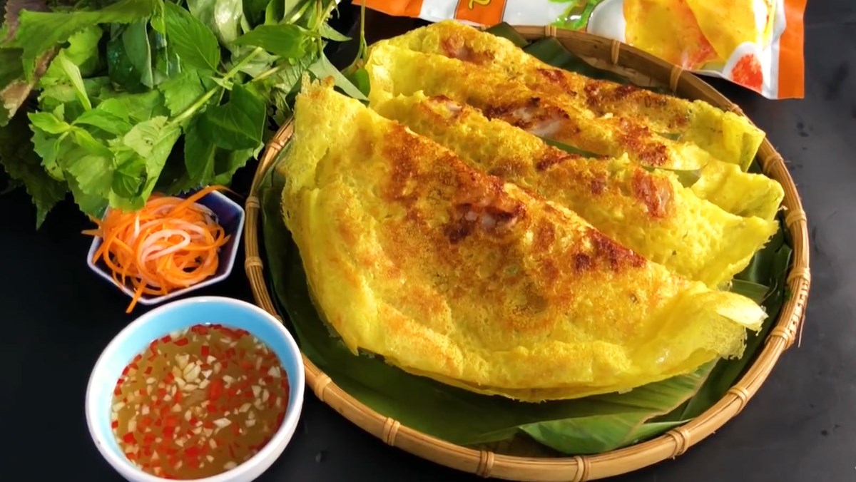 Bánh xèo – giòn rụm vàng ươm. Ảnh: Internet