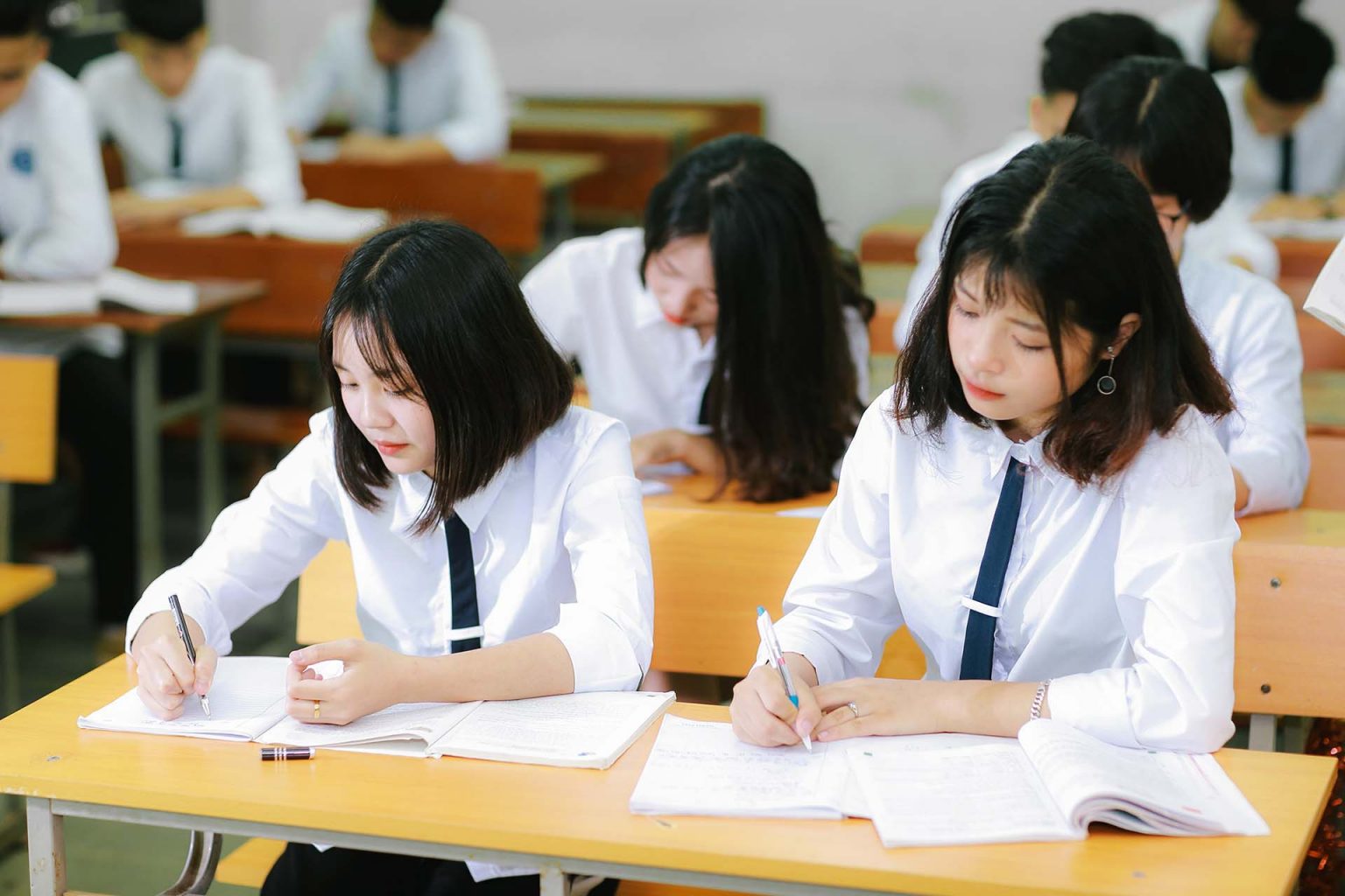 Sử dụng tài liệu tóm tắt, sơ đồ tư duy để hệ thống lại kiến thức. Ảnh: Internet
